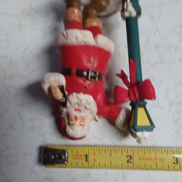 Coca Cola "Santa At The Lamp Post" Trim A Tree Collection Vintage 1993 - Picture 4 of 8